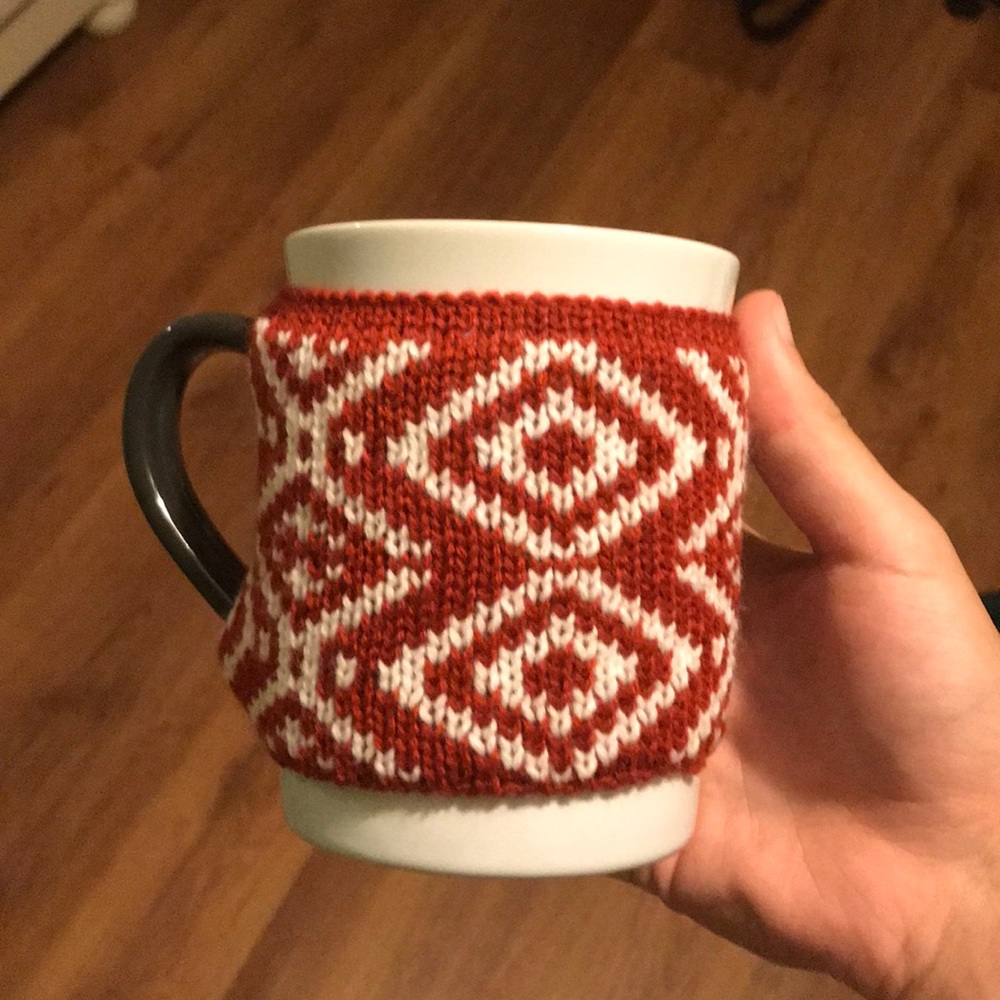 Threshold mug with cloth cover